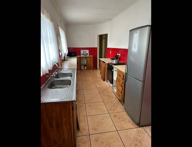 3 BEDROOM HOUSE FOR SALE IN DAWN PARK